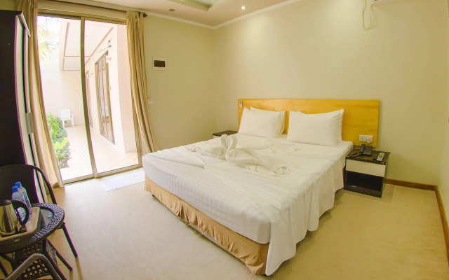White Sand Lodge at Maafushi