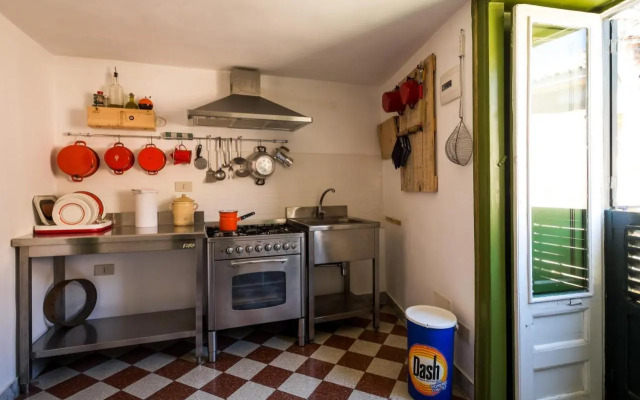 Surplus Charming Apartment