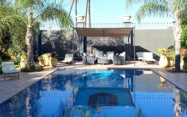 Villa With 6 Bedrooms in Marrakech, With Private Pool, Enclosed Garden
