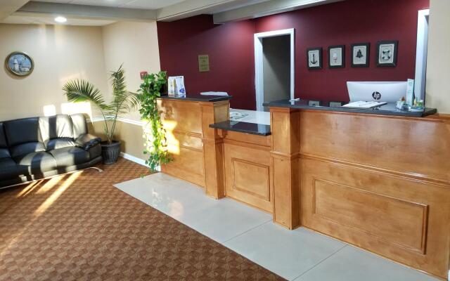 All Seasons Inn and Suites