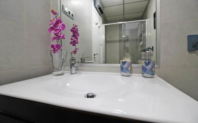 Del Parque Flats Trinidad