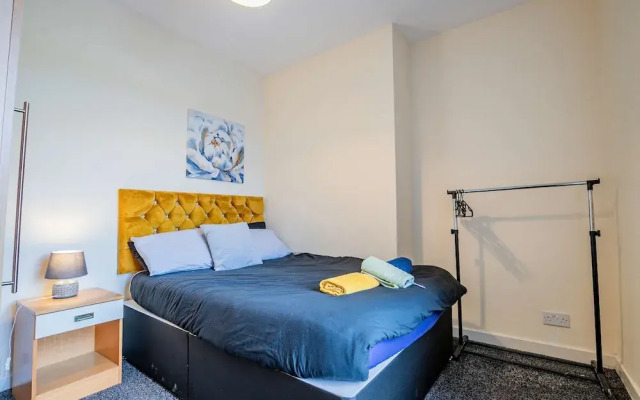 Host Stay Park Cliffe House