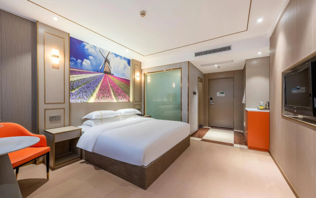 Calvin Hotel