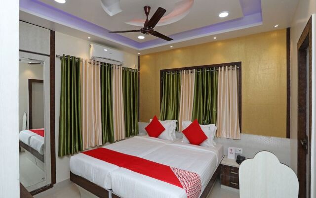 Oyo 11422 Green Edge Regency