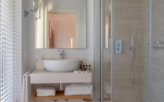 Porto Romano The Marina Resort