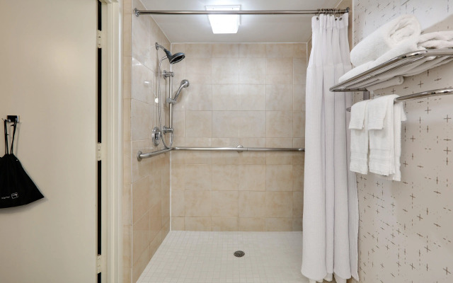 Crowne Plaza Dallas Downtown by IHG