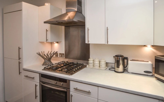 Parc y Bryn Serviced Apartments