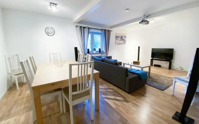 5 Zimmer Ferienhaus mit Balkon