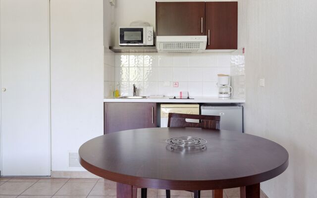 Comfort Aparthotel Six-Fours