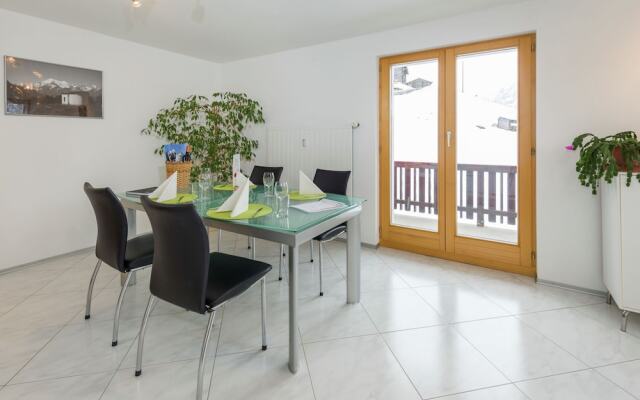 Cozy Apartment in Grächen near Forest