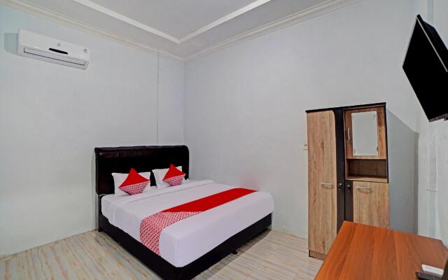 OYO 90503 Madina Residence Syariah