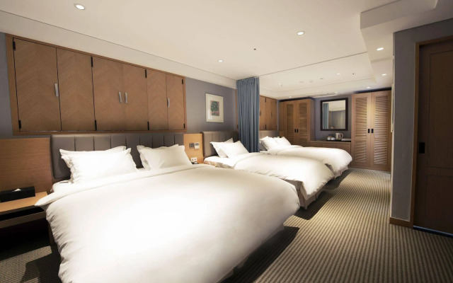 Travelodge Myeongdong City Hall