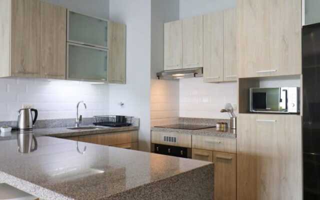 w Beautiful 2BR With Terrace in Miraflores