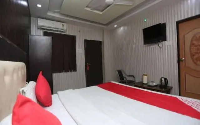 Mangalam Palace By OYO Rooms