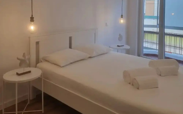 Downtown Faro Luxury Flat With Balcony