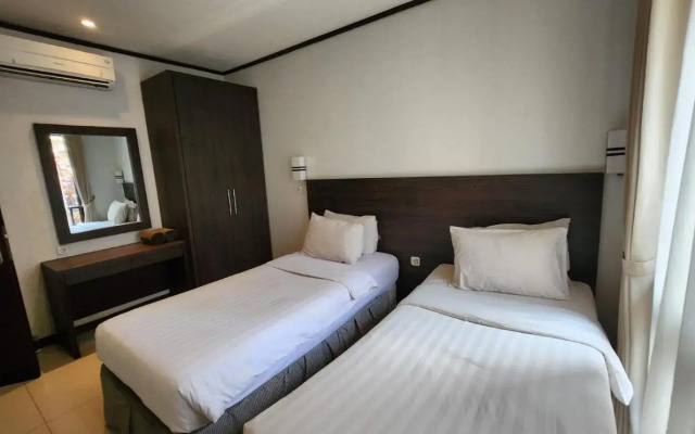 Summer Hills Hotel