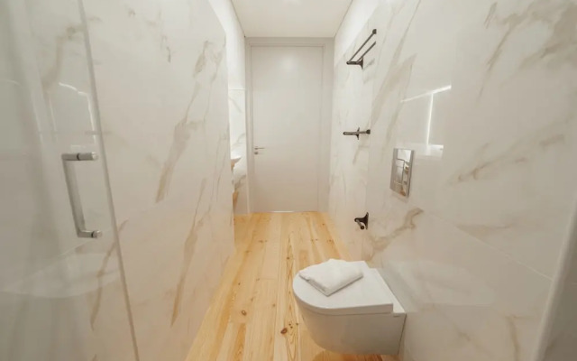 Heart OF Porto Apartment C by Vacationy