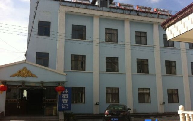 Qiangfeng Hostel