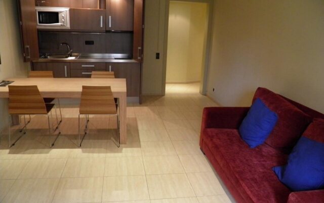 Apartaments Sant Jordi Comtal 33