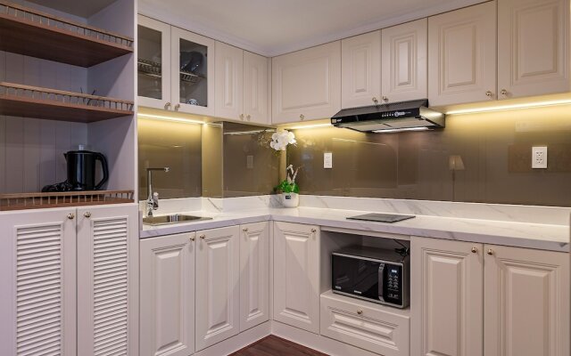 Golden Sun Apartment & Hotel