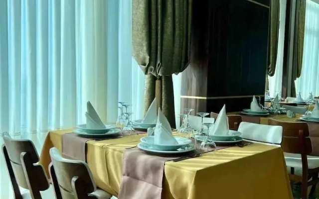 Golden Rose Hotel & Spa