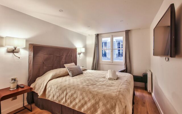 62 - Luxury Flat Champs-Elysées 1G