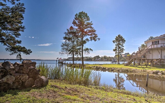 Riverfront New Bern House: Gourmet Kitchen & View!