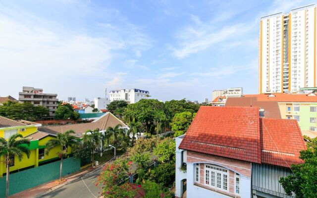 Rang Dong Hotel  by OYO Rooms