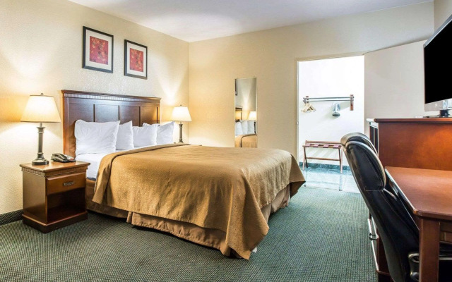 Quality Inn San Diego I-5 Naval Base