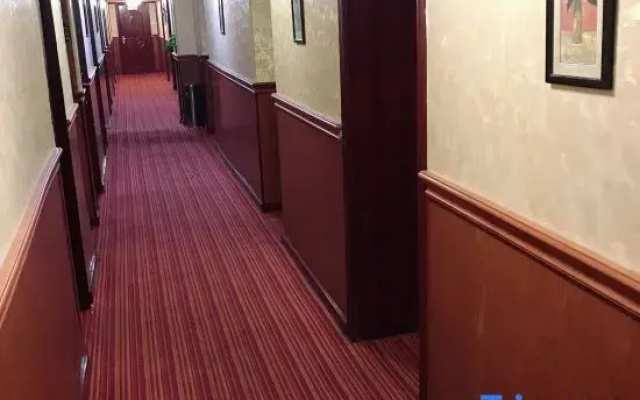 Hongfu Fashion Theme Hotel (Harbin Central Street)