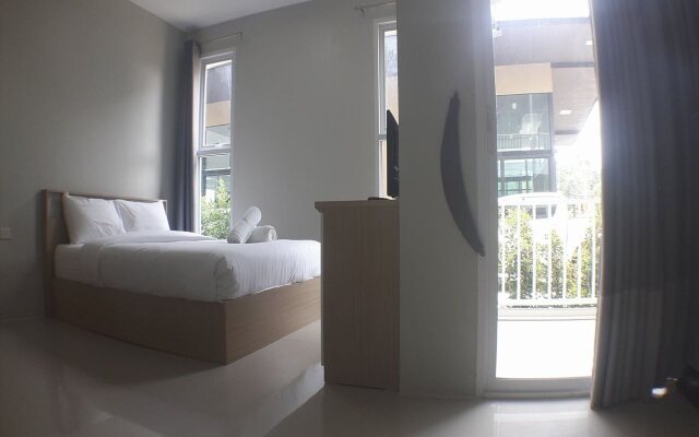 Plychan Hotel