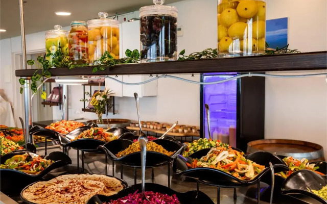 Daria- Authentic Israeli Experience