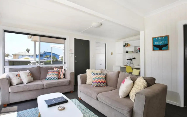 Tilly's Retreat - Pet Friendly - 3 Min Walk to Beach