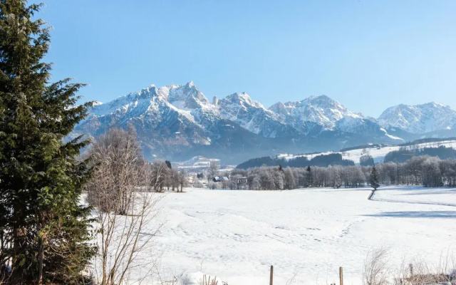 Child Friendly Apartment in Zell am See near Lake