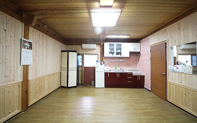 Suncheonman Doyobird Lodge Pension