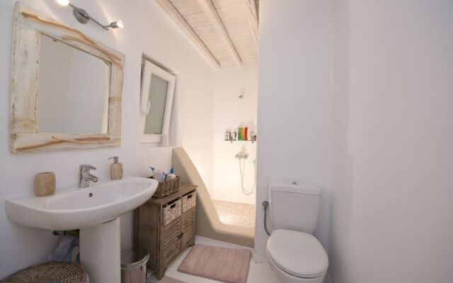 Ornos Suites