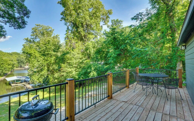 Waterfront Escape: Ozarks Home + Guest House!