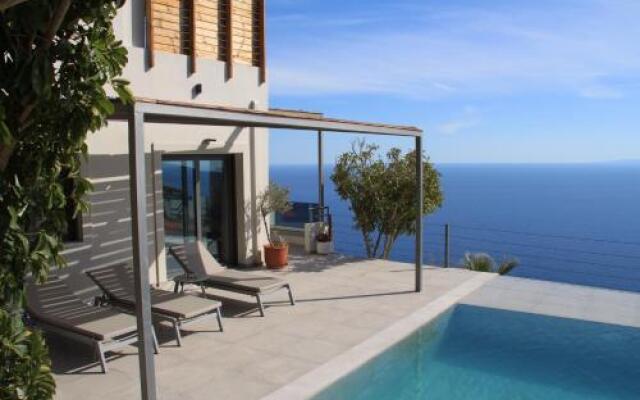 Anemos 4 Seasons Luxury Villas