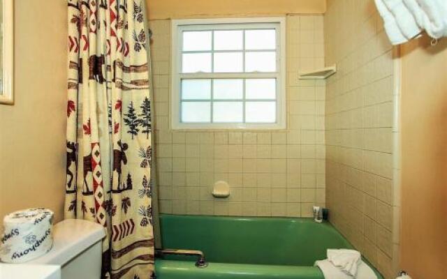 Frank's Old Bear 149 by RedAwning