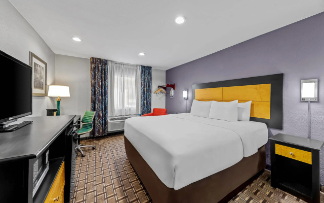 Quality Inn - Denton