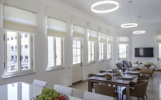 Brand New Apartment 1 Min Walk Beach TL1