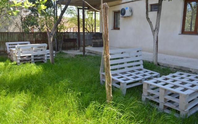 Mebo House