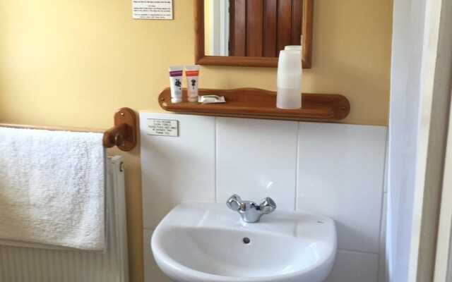 Kenmore Guest House