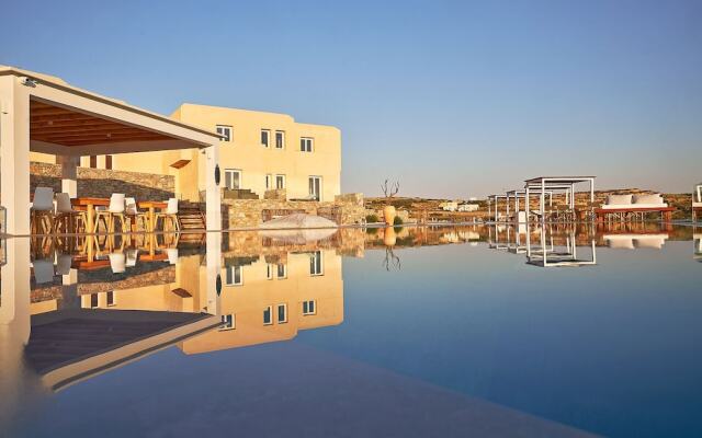 AVATON Folegandros