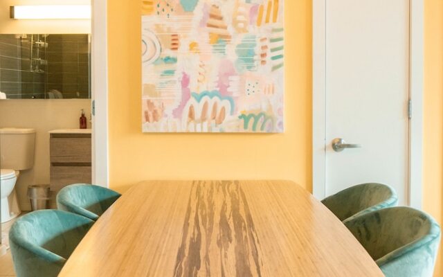 Designer, Spacious 1BD in Historic District