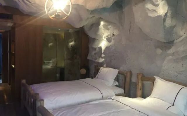 Huangzhou International Hotel
