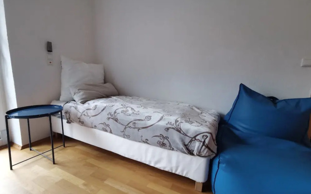 Apartment Close to Lake Ferienwohnung Seenah