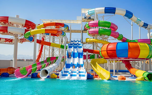 Mövenpick Waterpark Resort & Spa Soma Bay