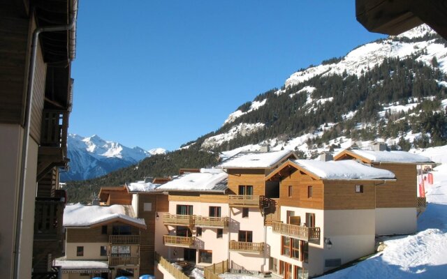 Apartment With 2 Bedrooms In Aussois, With Wonderful Mountain View And Furnished Balcony 100 M From The Slopes