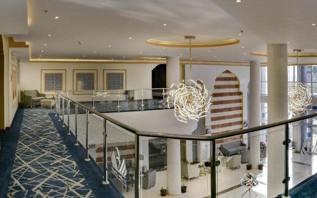 Golden Dune Hotel